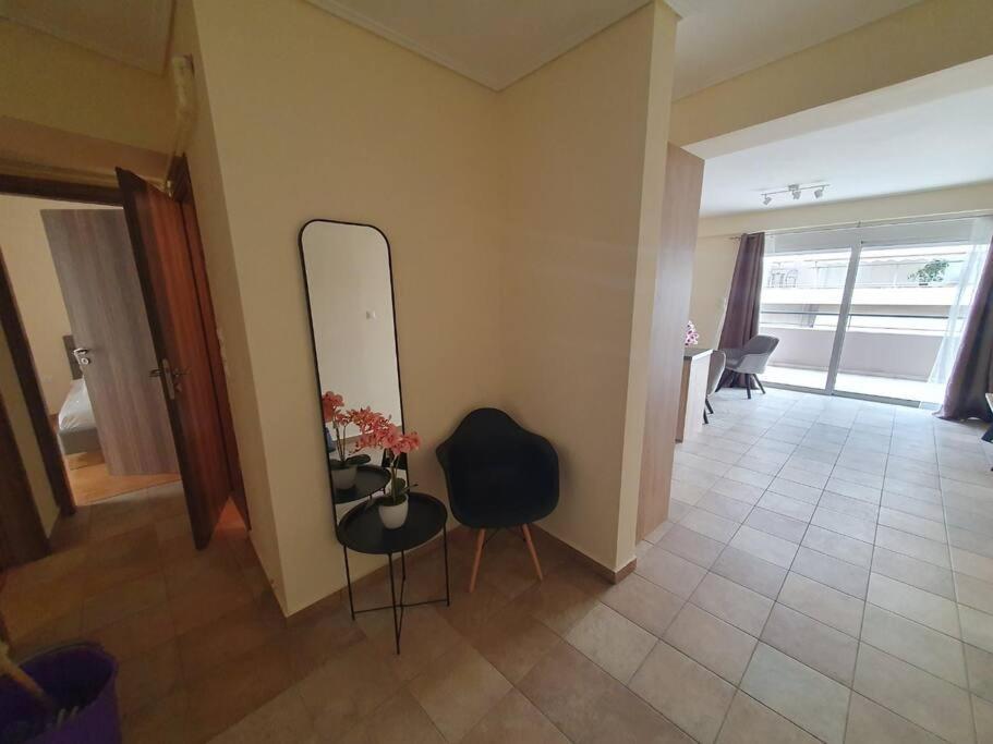 Apartamento Lux & Style 75Sqm With Private Parking In Atenas Exterior foto
