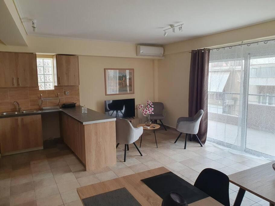 Apartamento Lux & Style 75Sqm With Private Parking In Atenas Exterior foto