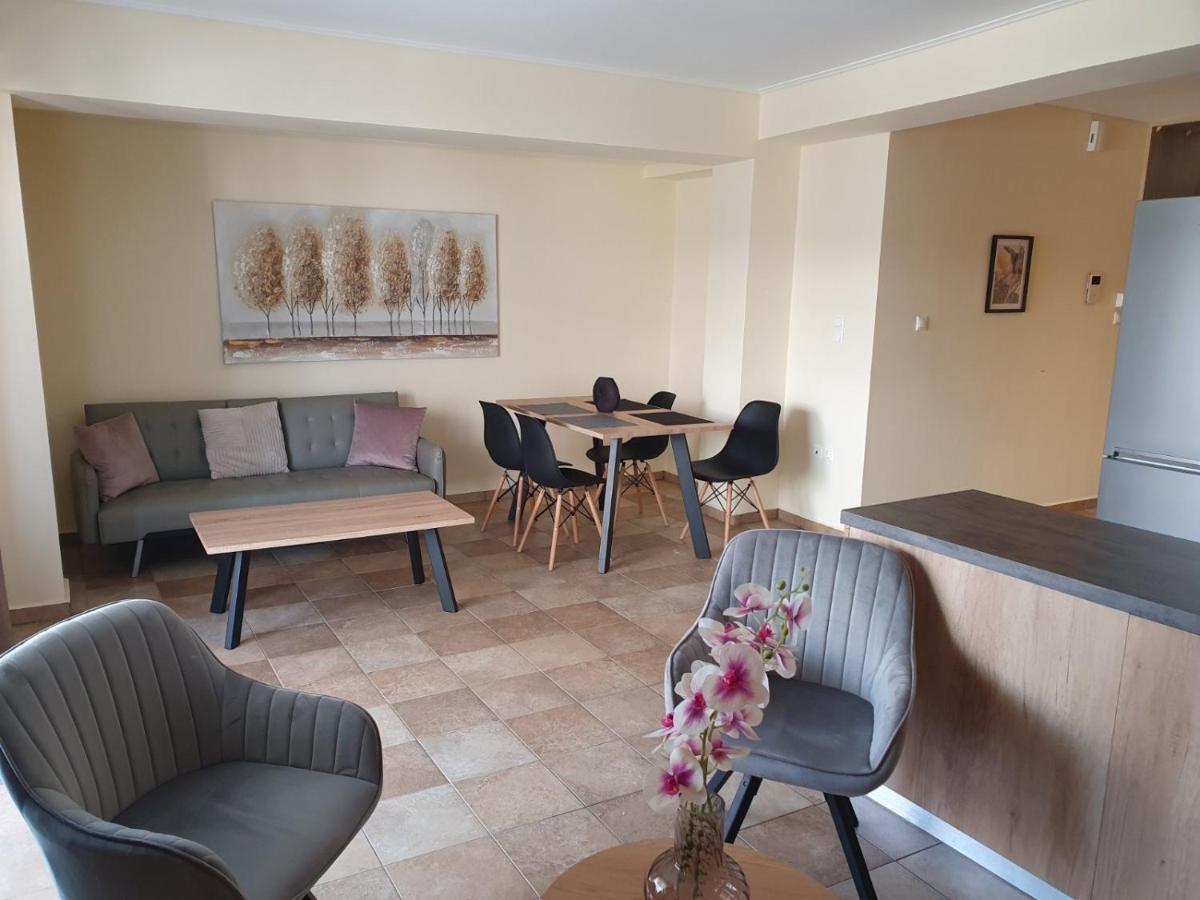 Apartamento Lux & Style 75Sqm With Private Parking In Atenas Exterior foto