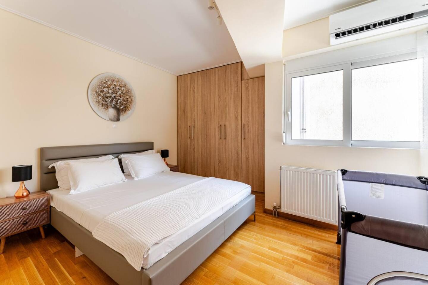 Apartamento Lux & Style 75Sqm With Private Parking In Atenas Exterior foto