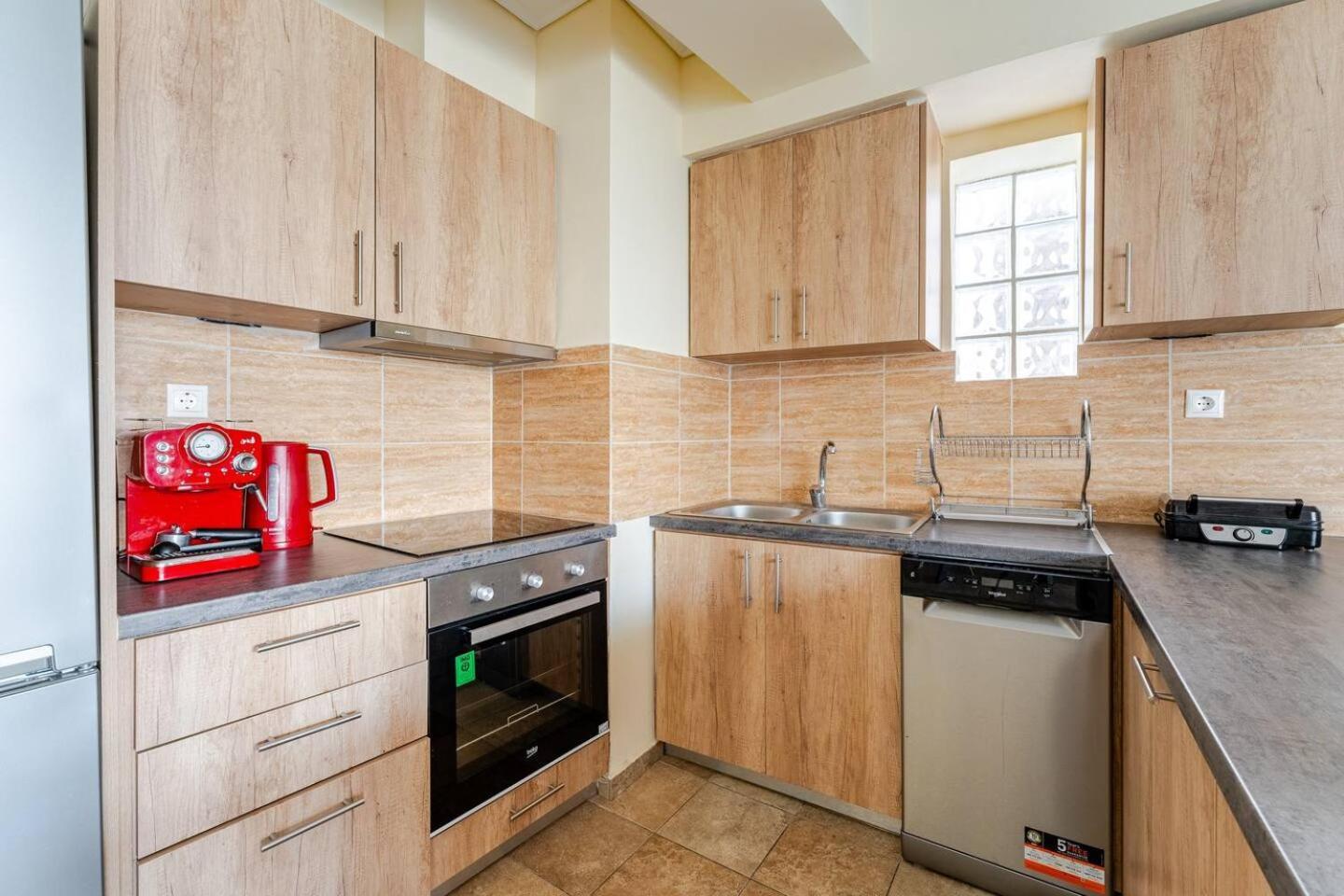 Apartamento Lux & Style 75Sqm With Private Parking In Atenas Exterior foto